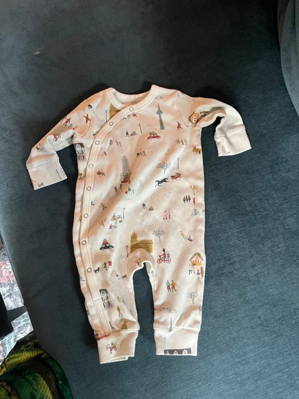 Pehr + Carter's Baby boy clothes bundle - newborn, 3-6 months - Picture 6 of 10